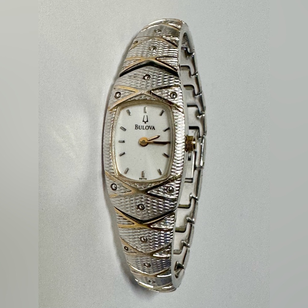 Vintage Ladies Bulova Two-Tone Bracelet Watch